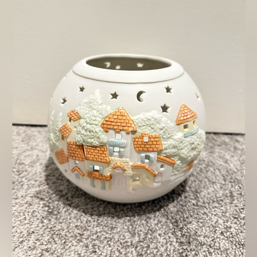 PartyLite Cream Ceramic Candle Holder